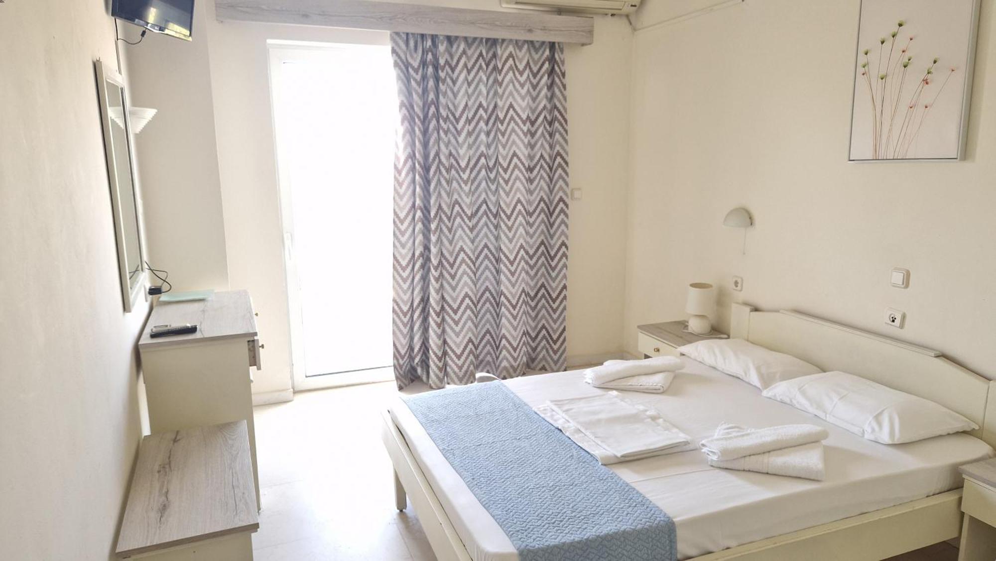 Regina Hotel Kíssamos Zimmer foto